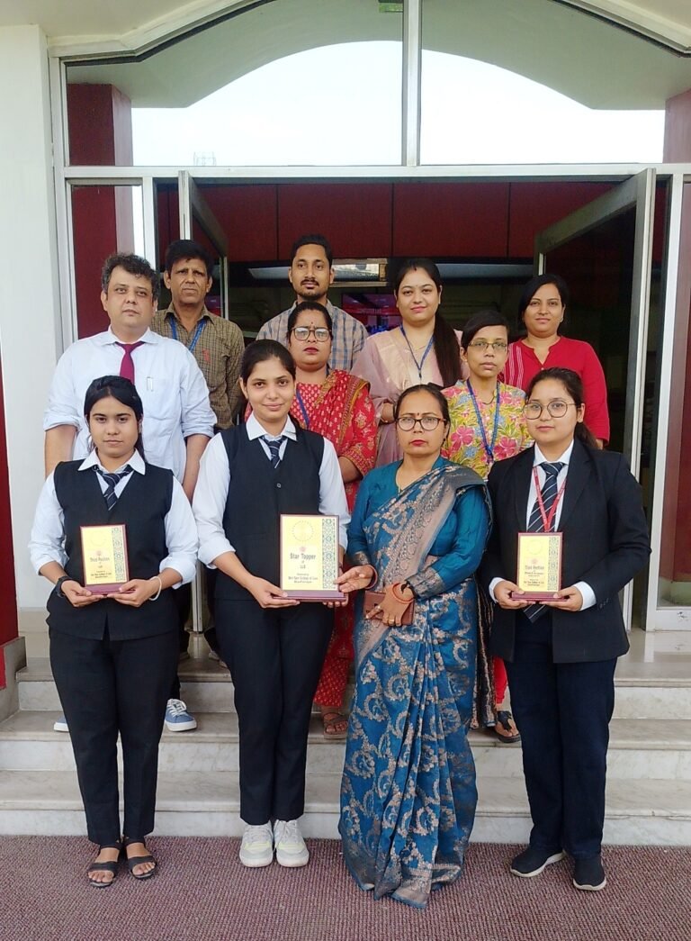 श्रीराम कॉलेज ऑफ लॉ में एलएलबी पाठ्यक्रम में इस वर्ष छात्राओं का बोलबाला
