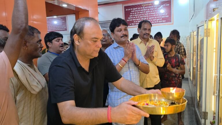 कांवड़ सेवा शिविरों का दौरा कर गौरव स्वरूप ने जाना श्रद्धालुओं का हाल