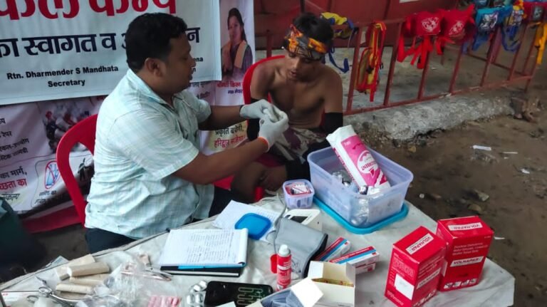 हरिद्वार में रोटरी क्लब ने किया चिकित्सा शिविर का आयोजन