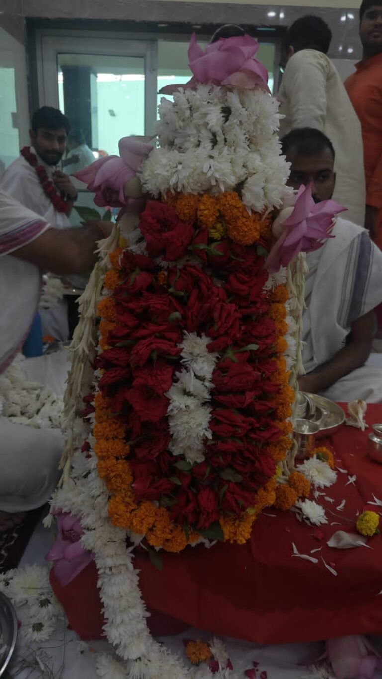 आर्ट ऑफ लिविंग का पांच दिवसीय एडवांस मेडिटेशन प्रोग्राम रुद्राभिषेक पूजा के साथ संपन्न