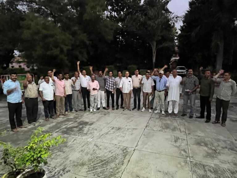 पुरानी पेंशन बहाली एवं सेवारत शिक्षकों पर TET अनिवार्यता के विरोध में 21 अगस्त की तिरंगा यात्रा को ऐतिहासिक बनाने का संकल्प