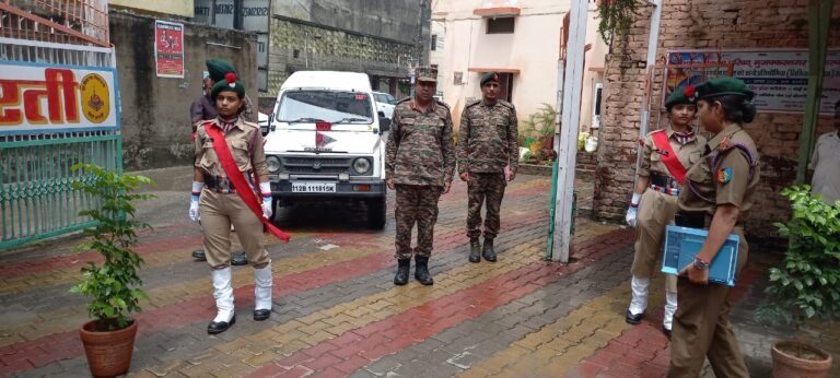 एनसीसी प्रशिक्षण एवं सुविधाओं की समीक्षा के लिए 26 यूपी गर्ल्स बटालियन के सीओ पहुंचे मुजफ्फरनगर