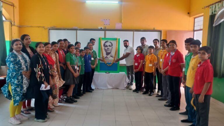 राष्ट्रीय खेल दिवस पर डीएस पब्लिक स्कूल ने किया हॉकी के जादूगर मेजर ध्यानचंद को नमन