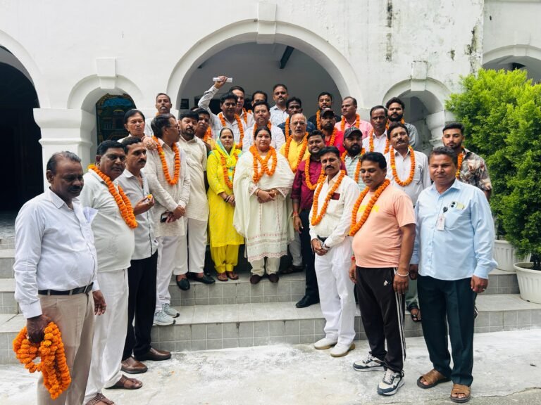 मेयर किरण जैसल ने किया नवनियुक्त सफाई हवलदारों और सुपरवाइजरों का स्वागत
