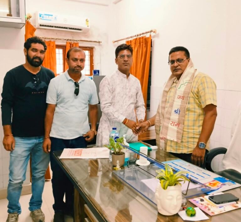 व्यापारियों ने की मेला अस्पताल में सुविधाएं उपलब्ध कराने की मांग
