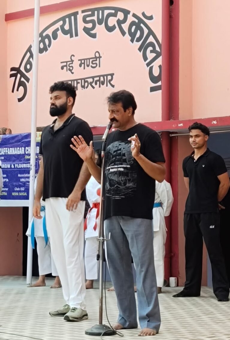 कराटे किंग वेदप्रकाश एवं अभिषेक ने सिखाएं छात्राओं को आत्मरक्षा के गुर