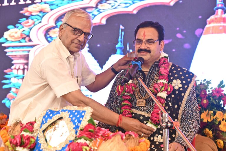 श्रीकृष्ण की भक्ति जीवन के सभी संकटों से मुक्ति का मार्ग : धर्मेन्द्र उपाध्याय