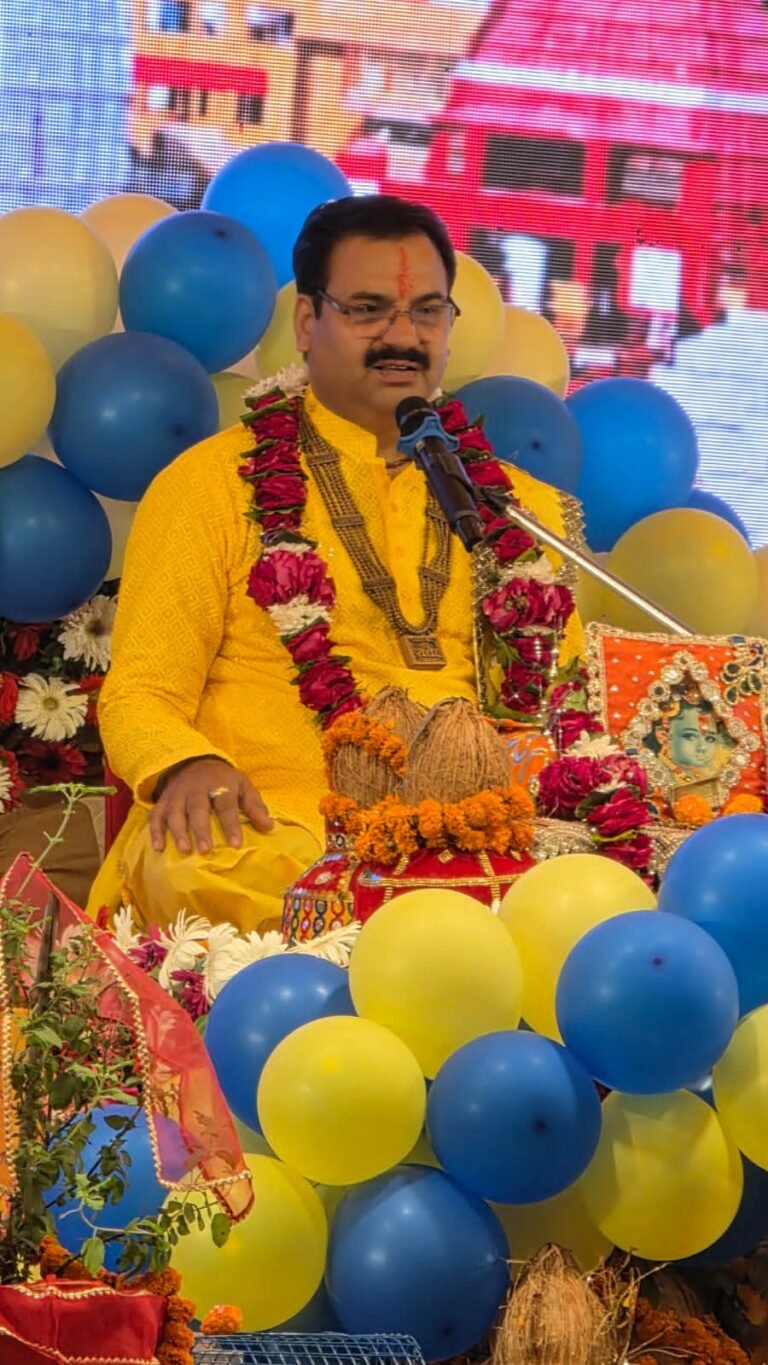 भगवान श्रीकृष्ण के जन्मोत्सव पर गूंजा जयकारा, भक्ति में डूबे श्रद्धालु