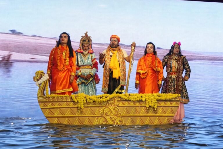 नई मंडी रामलीला में कैकेयी-दशरथ संवाद और वन गमन के प्रसंग सुन भावुक हुए दर्शक