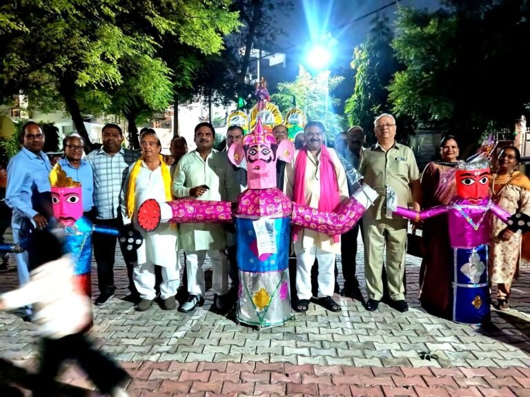 लक्ष्मण विहार स्थित राजवंशी धर्मशाला में विजय दशमी पर्व हर्षोल्लास के साथ मनाया