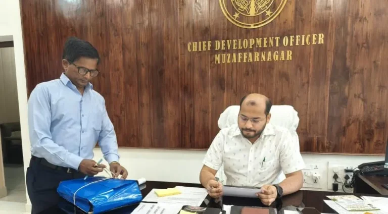 मुजफ्फरनगर सीडीओ कमल किशोर देशभूषण कंडारकर का आजमगढ़ तबादला